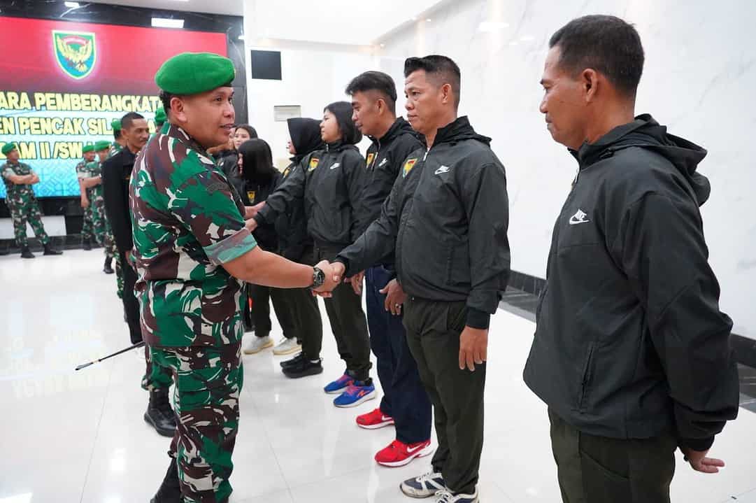 Pangdam II/Sriwijaya Berangkatkan Kontingen Pencak Silat Piala Kasad 2023