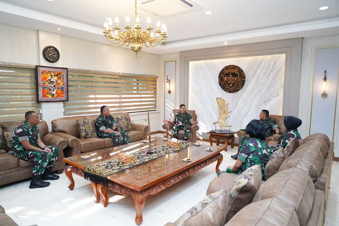 Pangdam IX/Udayana Terima Audiensi Direktorat Keuangan Angkatan Darat (Dirkuad)
