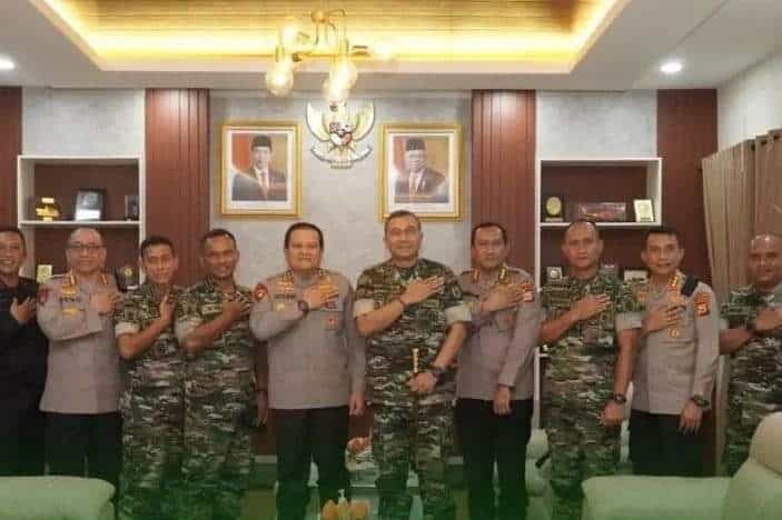 Jalin Sinergitas TNI dan Polri, Pangdivif 3 Kostrad Sambangi Kapolda Sulawesi Selatan