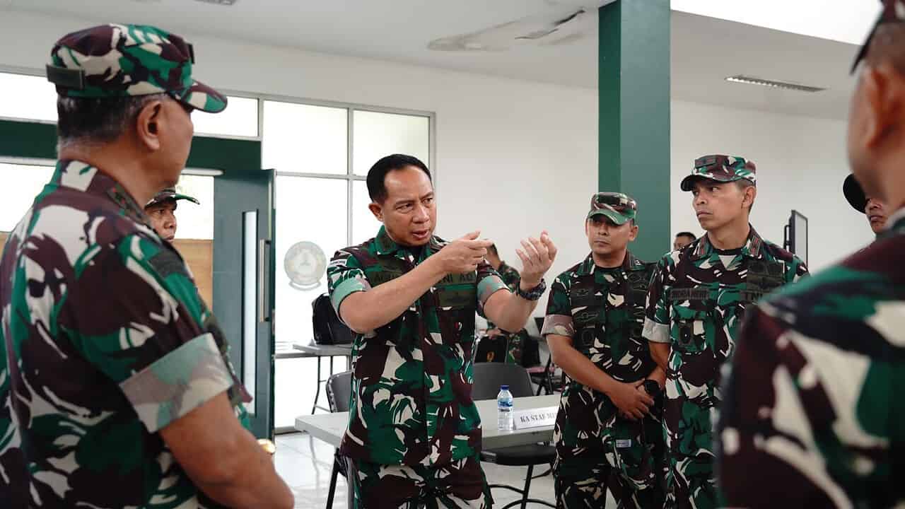 Wakasad Tinjau Latihan Pra Tugas Yonif PR 330/Tri Darma