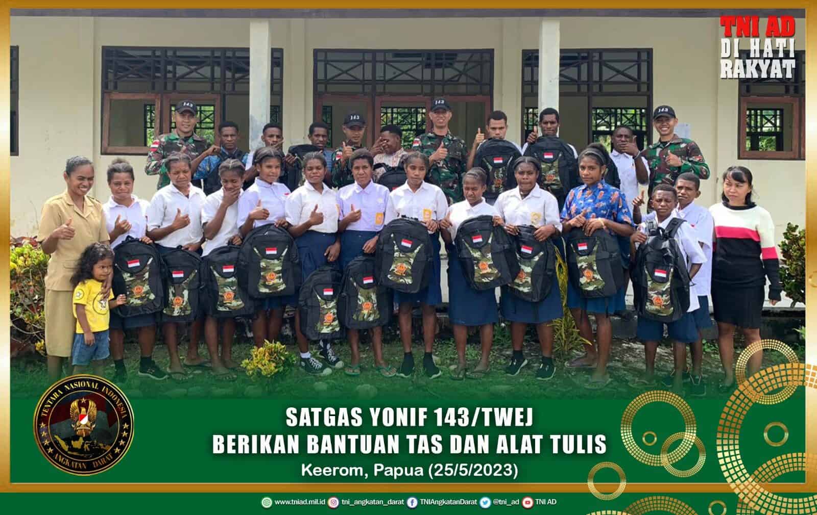 Pacu Semangat Belajar Siswa, Satgas Yonif 143/TWEJ Bagikan Bantuan Tas dan Alat Tulis