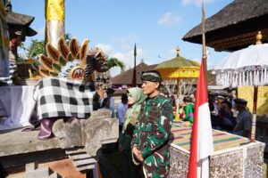 Pimpin Pitra Puja di Puri Carangsari, Pangdam : Jadikan Nilai Luhur Perjuangan I Gusti Ngurah Rai Sebagai Suri Tauladan
