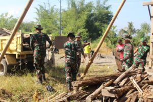 Karya Bakti TNI Satnonkowil Yonif 144/JY di Desa Durian Depun