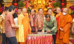 Peringati Hari Raya Waisak 2567, Pangdam Jaya Kunjungi Wihara Ekayana Arama