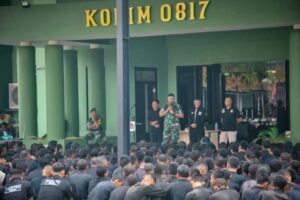 Tegas! Dandim Gresik Wanti-wanti Ratusan Pendekar PSHT Jaga Ketertiban dan Keamanan di Tengah Lingkungan Masyarakat