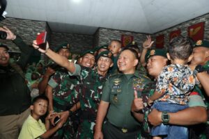 Kasad Tinjau Pembangunan Perumahan Prajurit Yonif Raider 323/BP