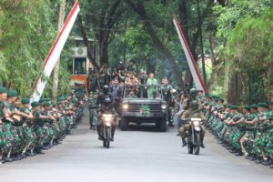 Kasad Tinjau Pembangunan Perumahan Prajurit Yonif Raider 323/BP