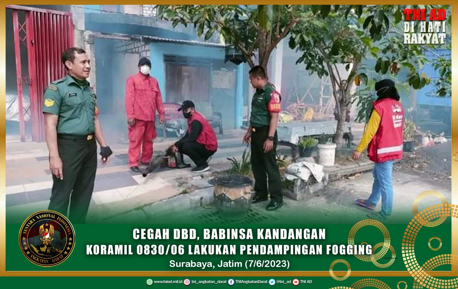 Cegah DBD, Babinsa Kandangan Koramil 0830/06 Lakukan Pendampingan Fogging