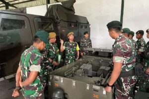 Dirsen Pussenarhanud Laksanakan Kegiatan Pengawasan dan Evaluasi Pembinaan Satuan di Yonarhanud 2 Kostrad