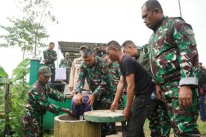 Penanganan Penanggulangan Sampah Domestik Dan Komunal Melalui Penguraian Bakteri Bios 44 DC