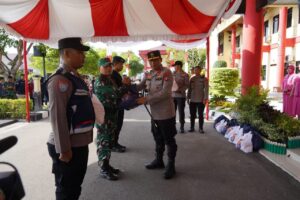 Danrem 102/Pjg Hadiri Apel Pemberangkatan Pendistribusian Bansos