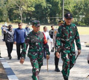 Danren 162/WB Sambut Presiden RI Ir. H. Joko Widodo Di Sumbawa Barat