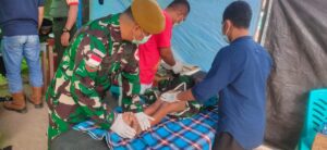 Sambut HUT ke - 63 Batalyon, Pos Lede Satgas Yonarhanud 3/Yby Gelar Sunatan Massal