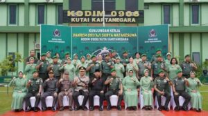 Kunjungan Kerja Danrem 091/ASN di Makodim 0906/Kutai Kartanegara