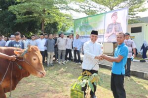 Puspenerbad Berkurban 7 Ekor Sapi dan 1 Ekor Kambing