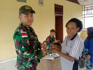 Tingkatkan Kesehatan Masyarakat, Satgas Yonif 511/DY Penyuluhan di Perbatasan Papua