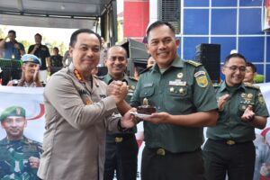 Ramaikan Syukuran HUT Bhayangkara Ke - 77, Band Ajendam II/Sriwijaya Gelar Kolaborasi Dengan Polrestabes Palembang