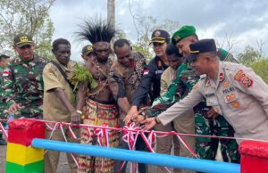 Wisata Baru, Prajurit Badak Hitam 511 Bangun Tempat Wisata Taman Pelangi Badak Hitam Di Perbatasan RI-PNG