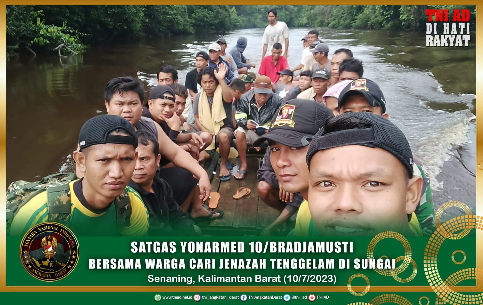 Satgas Yonarmed 10/Bradjamusti Bersama Warga Cari Jenazah Tenggelam di Sungai