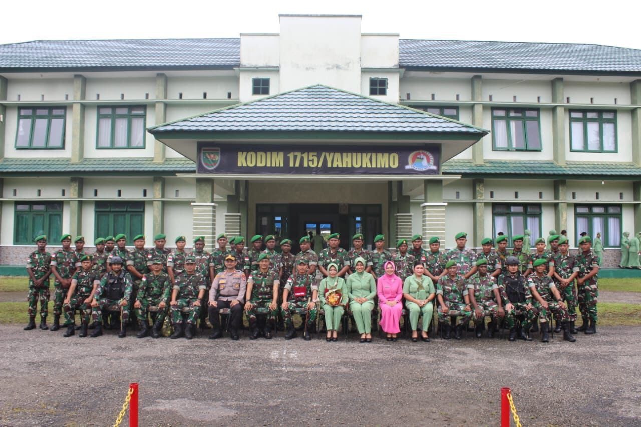 Kunjungan Kerja Danrem 172 Pwy Ke Kodim 1715 Yahukimo