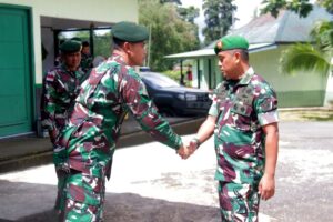 Berhasil Amankan Senapan Serbu, Satgas Yonarmed 1 Kembali Raih Penghargaan dari Pangdam XVI/Pattimura