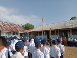 Serda Agus Arahman Jadi Pembina Upacara Di SMP Negeri 20 HST