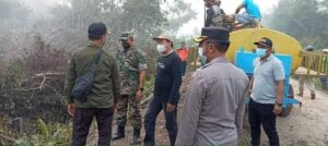 Dandim dan Kapolres Sambas Dampingi Direktur Pengendalian Karhutla Turun ke Lokasi Di Kecamatan Paloh