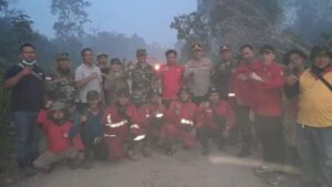 Dandim dan Kapolres Sambas Dampingi Direktur Pengendalian Karhutla Turun ke Lokasi Di Kecamatan Paloh