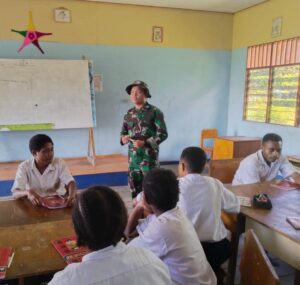 Tingkatkan Kualitas Pendidikan, Satgas Yonif Raider 200/BN Bantu Ajar Anak-Anak Yalimo