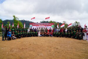 Danrem 011/LW Kibarkan Bendera Merah Putih sepanjang 17 KM di Gunung Salak kabupaten Aceh Utara