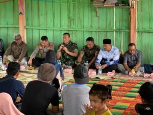 Danrem 011/LW Peletakan Batu Pertama Pembangunan Mushola dan Pemberian Bendera Merah Putih