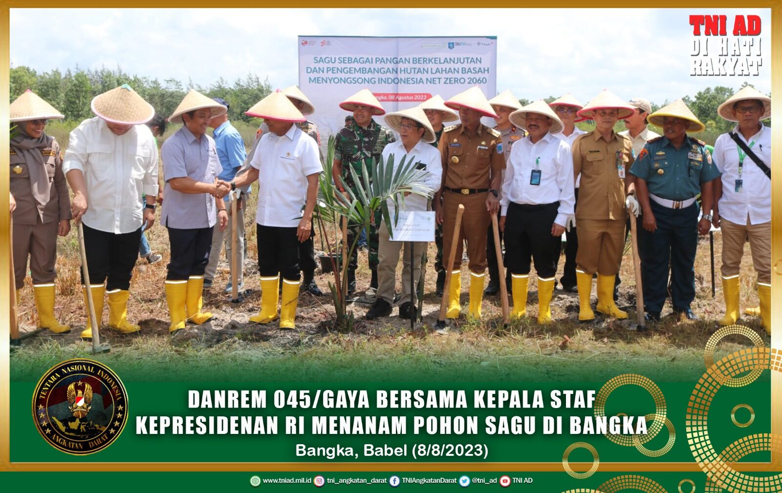 Danrem 045/Gaya Bersama Kepala Staf Kepresidenan RI Menanam Pohon Sagu di Bangka