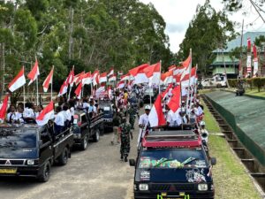 Dandim Boven Digoel Pimpin Pawai Bendera Merah Putih