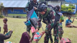 Satgas Yonif Para Raider 330/Tri Dharma Gelar "STUNTING PATROL" Cegah Meningkatnya Angka Stunting di Intan Jaya