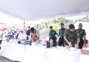 Pangdam Pattimura Unjuk Kebolehan Masak Makanan Khas Maluku