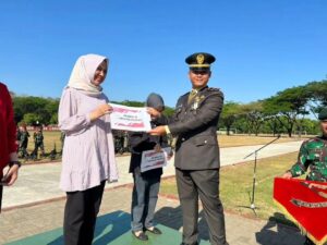 Memperingati HUT Ke-78 RI, Yonif Para Raider 431 Pasang Umbul-umbul dan Gelar Perlombaan