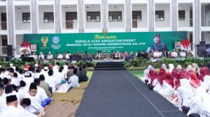 Kasad Ajak Warga Kampung Pancasila Jaga Persatuan dan Kesatuan