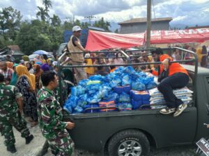 Wujud Kepedulian, Dandim 0108/Agara Bersama Forkopimda Salurkan Bantuan Warga Yang Terdampak Banjir