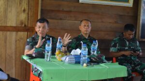 Dandim Bengkalis Dampingi Pangdam I/BB Tebar Benih Ikan di Kerambah Laut Rupat Utara