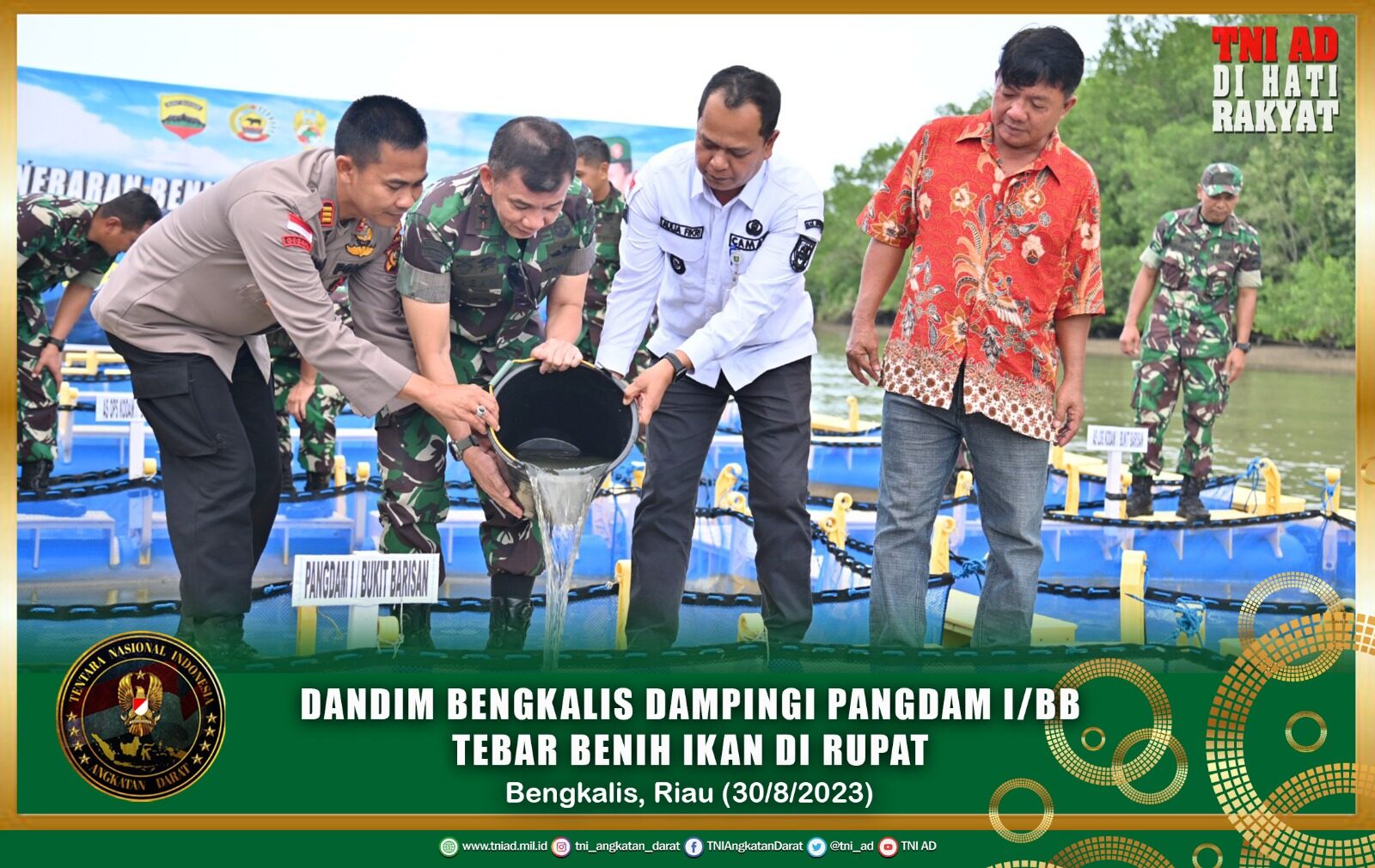 Dandim Bengkalis Dampingi Pangdam I/BB Tebar Benih Ikan di Kerambah Laut Rupat Utara