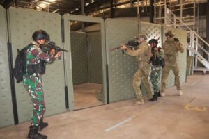 Urban Operation Yonif Mekanis Raider 412 Kostrad With RAR ADF