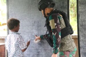 Pasukan Pandawa Kostrad, Jadi Guru di Sekolah Rimba