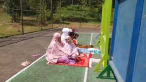 Personel Yonarmed 18/Buritkang Gelar Sholat Istisqo dan Doa Bersama