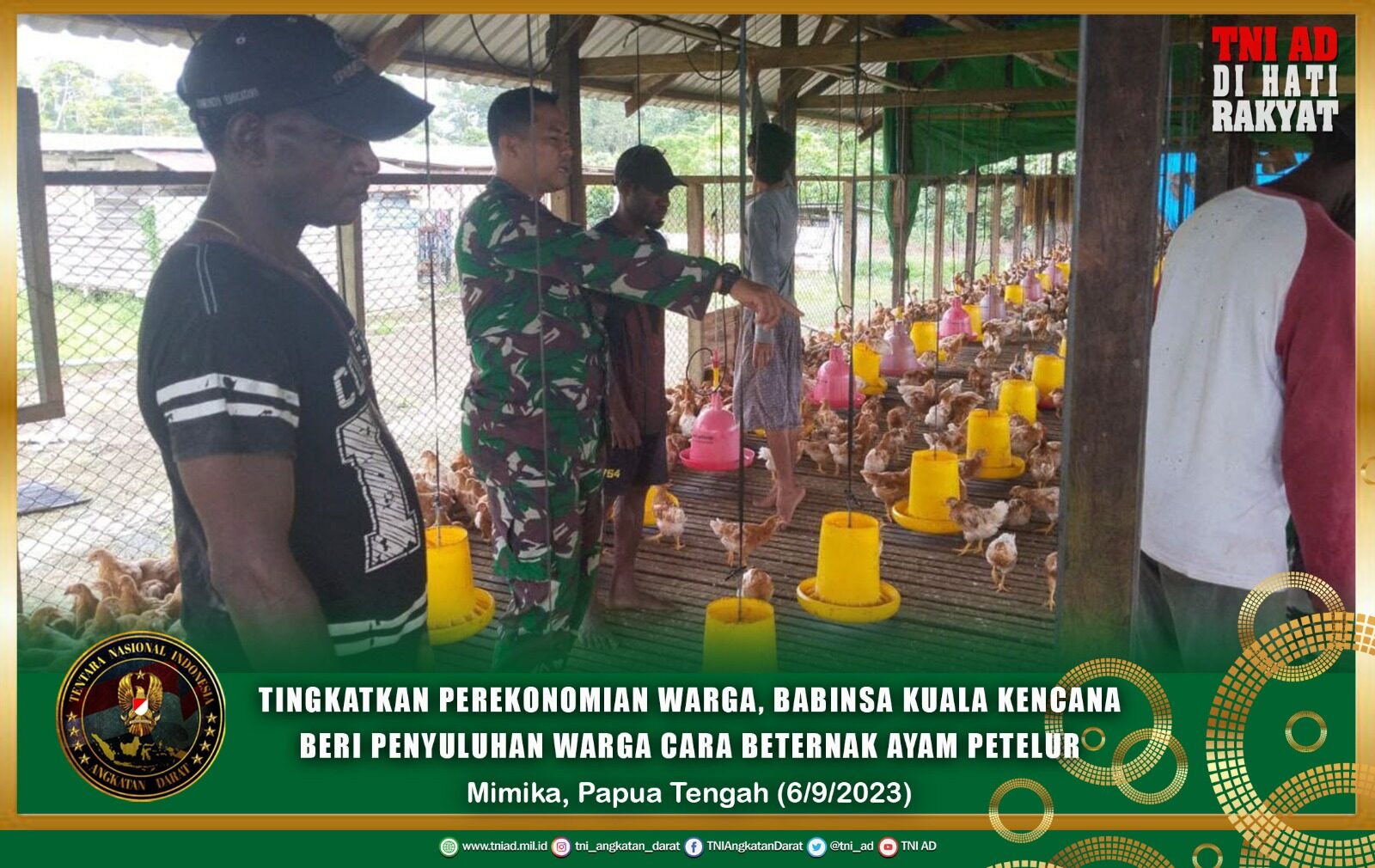 Tingkatkan Perekonomian Warga, Babinsa Kuala Kencana Beri Penyuluhan Warga Cara Beternak Ayam Petelur