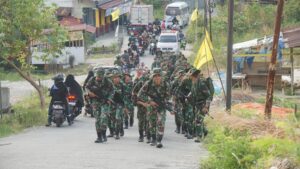 Prajurit Yonzipur 17/Ananta Dharma Laksanakan Ketahanan Mars di Balikpapan Kompleks