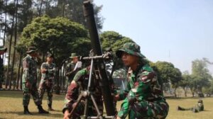 Kompi Bantuan Yonif Para Raider 502 Latihan Eksersi Senjata Mortir