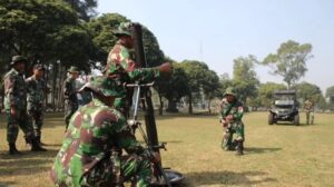 Kompi Bantuan Yonif Para Raider 502 Latihan Eksersi Senjata Mortir