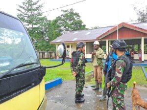 Semakin Dekat Dengan Masyarakat Pos Nayaro, Satgas Yonif R 631/Atg Laksanakan Komunikasi Sosial dengan Tokoh Masyarakat