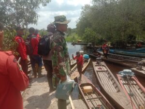Prajurit Kodim 0303/ Bengkalis Berjibaku Selamatkan Cagar Biosfer GSK dari Amukan Si Jago Merah