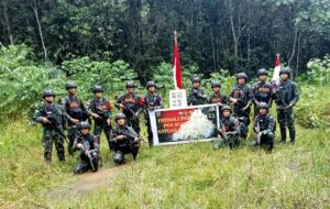 Meski Medan Sulit, Satgas Yonif 122/TS Pos Scofrolama Melaksanakan Patroli Patok MM 2.3 Batas Negara RI-PNG